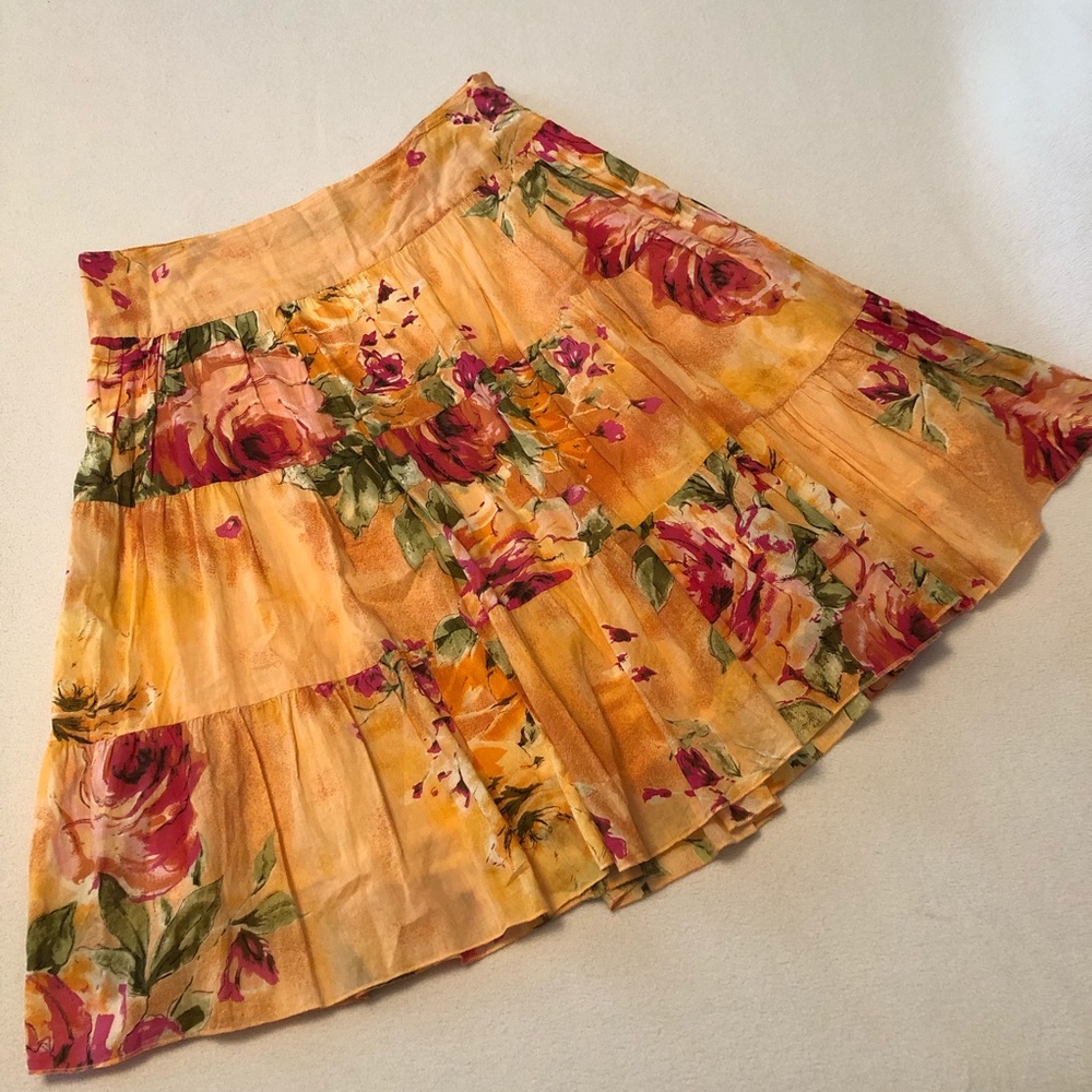 Beautiful colorful flowey floral skirt!
